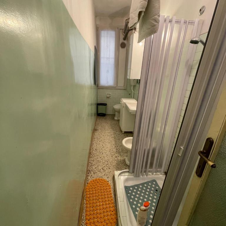 Princess Guest House Canal View - Camera Quadrupla con Bagno in Comune e Terrazza - 25