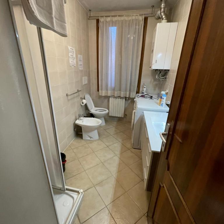 Harry's Canal View - Camera King con Vista Mare e Bagno in Comune - 17