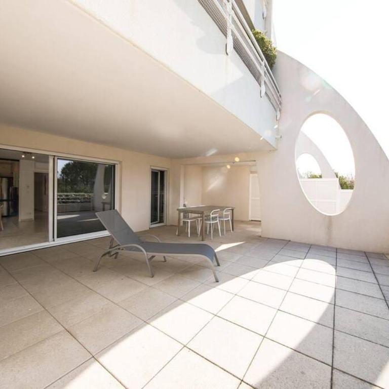 PGH N6 - 100m de la Plage, Terrasse, Parking - Appartement 2 Chambres - 24