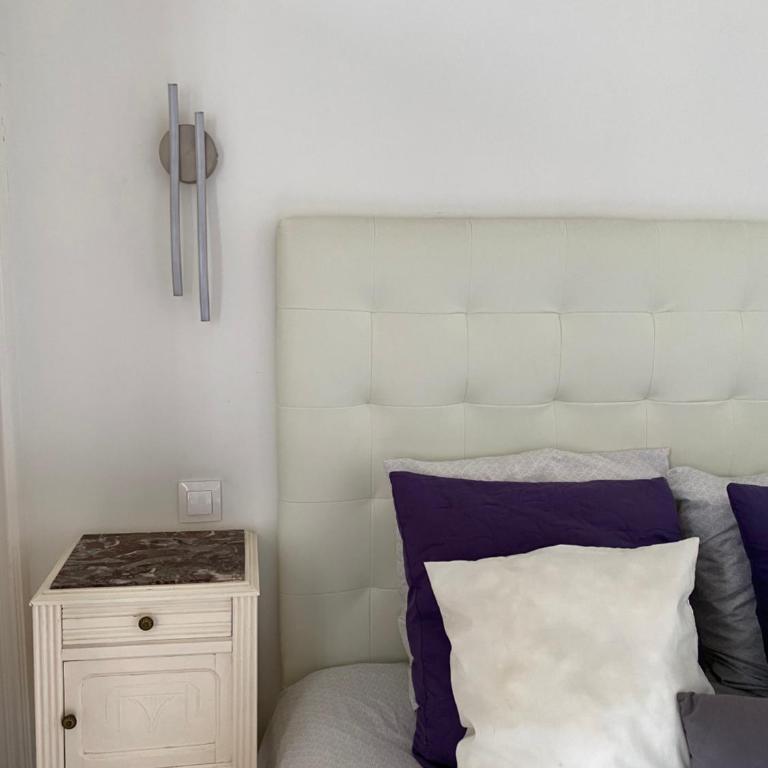 Chambres d'Hôtes Au coin du spa - Chambre Double de Luxe avec Baignoire Spa - 3