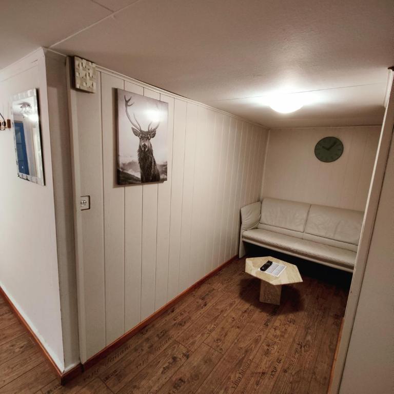 Downtown Apartments - DownTown 54 (Harderstrasse 44, 3800 Interlaken) - 3