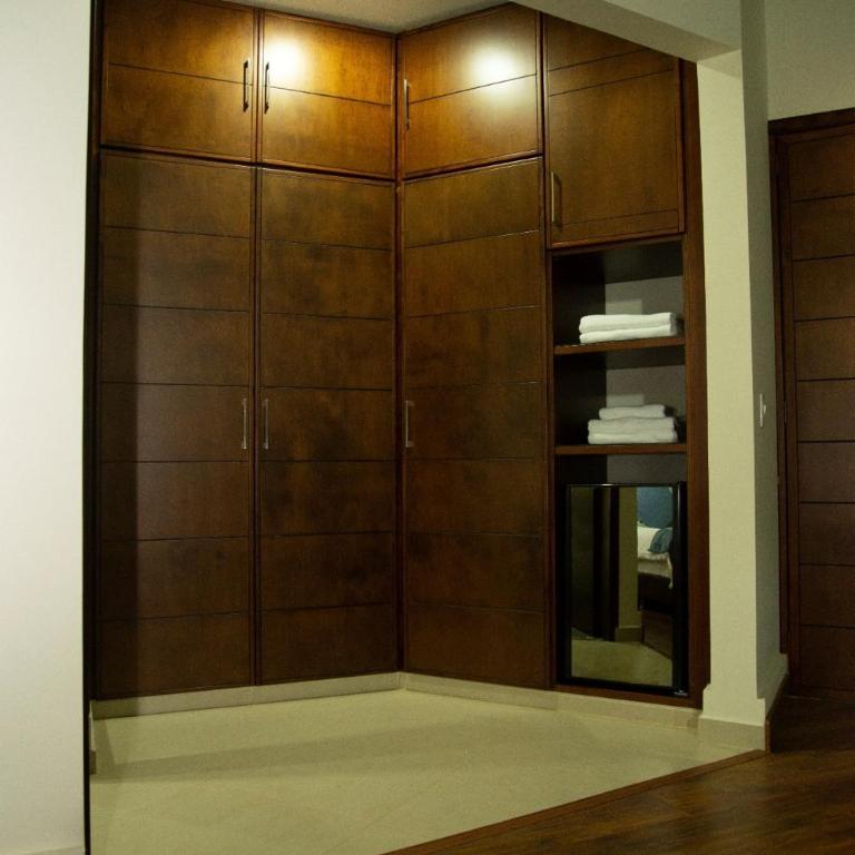 Hotel Mansión Barichara - Estudio con cama extragrande y sofá cama - 5