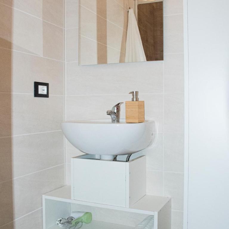 Maison L'amuri - Single Room with Private Bathroom - 3