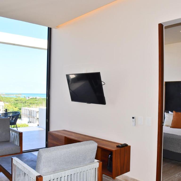 Ceren Luxury Apartments at Fifth Avenue by Spot Rentals - Penthouse Apartment - 3