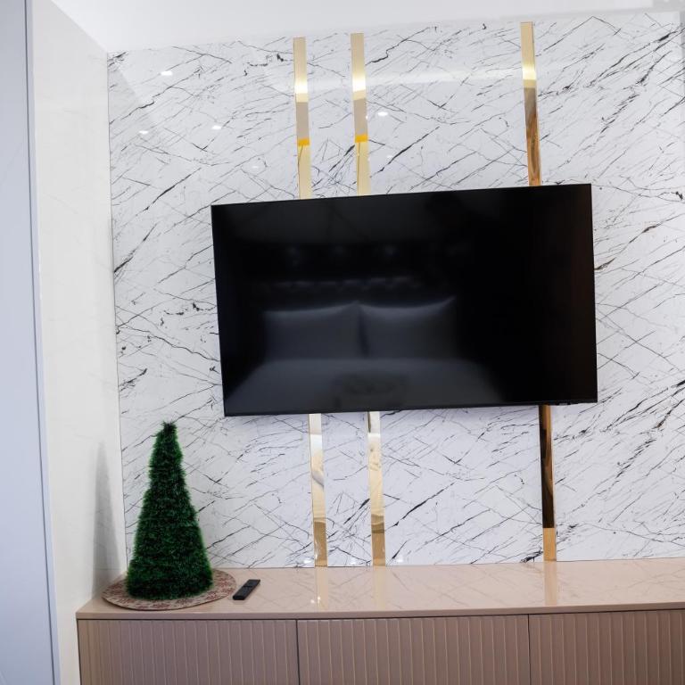 PLEASURE LUX GOLD - One-Bedroom Apartment - 13