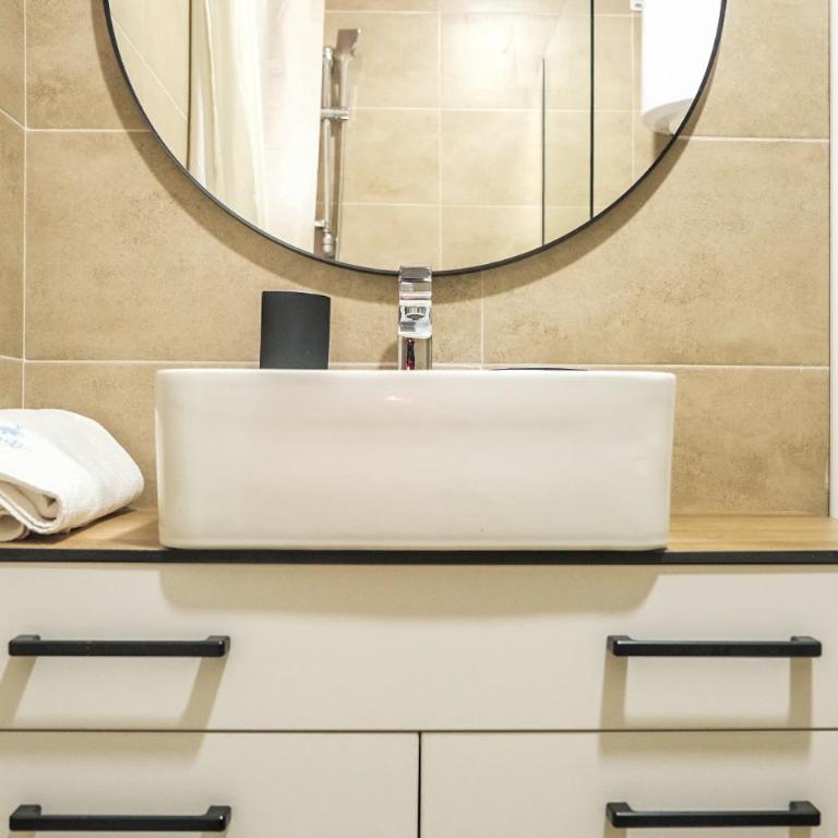Milmari Apartments Pahulja N Lux - One-Bedroom Apartment - 3