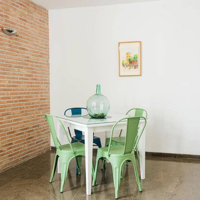 Cosy Flat w/ Beautiful Views and Cute Balcony - One-Bedroom Apartment - 7