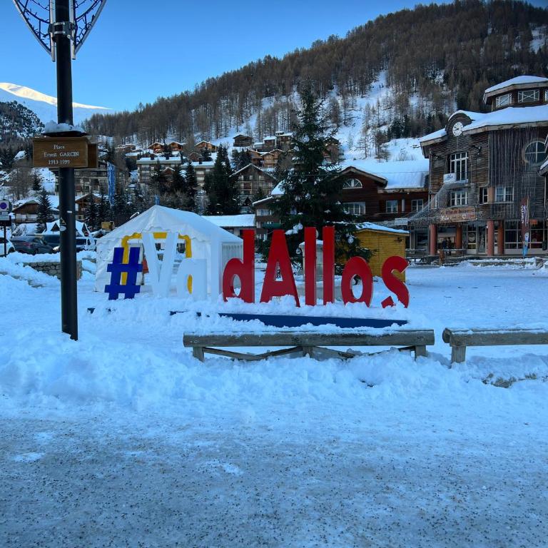 Appartement 6 couchages La Foux d’Allos - Three-Bedroom Apartment - 8