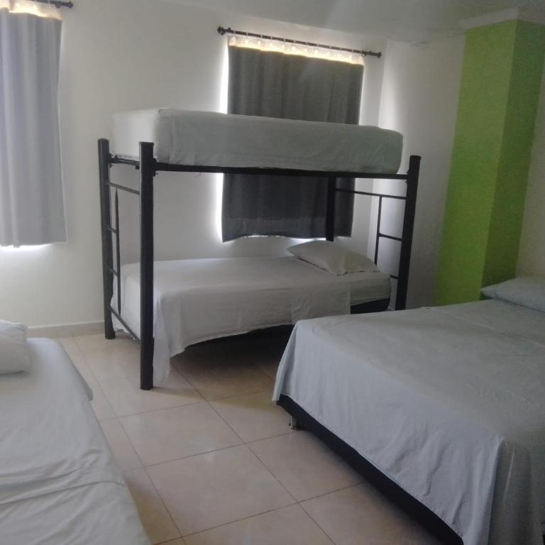 HOTEL BOSQUE DE LAS AMERICAS - Habitación cuádruple - 1