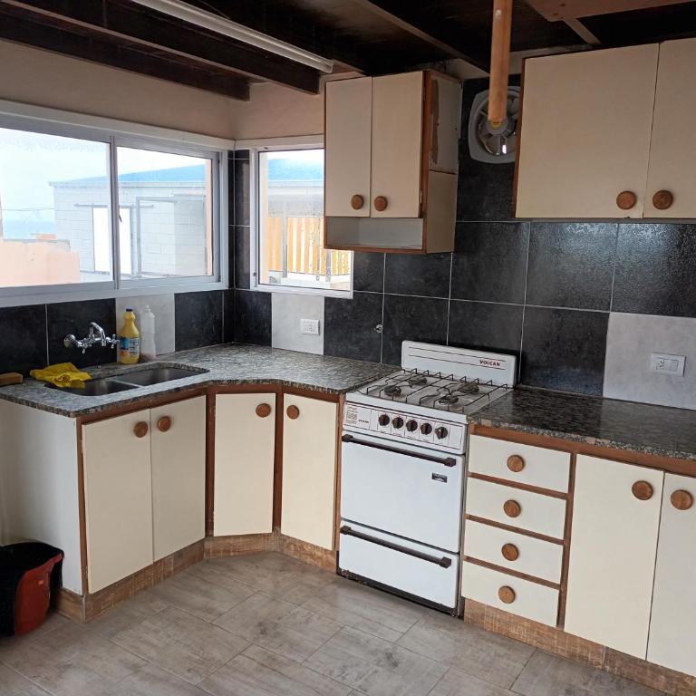 Casa con vista al mar a 50mts y playa - Casa de 2 dormitorios - 29