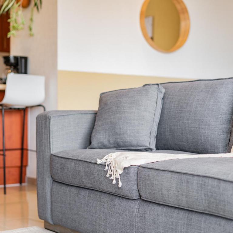 Anahuac Apartments by VH - Apartment with Balcony - 18