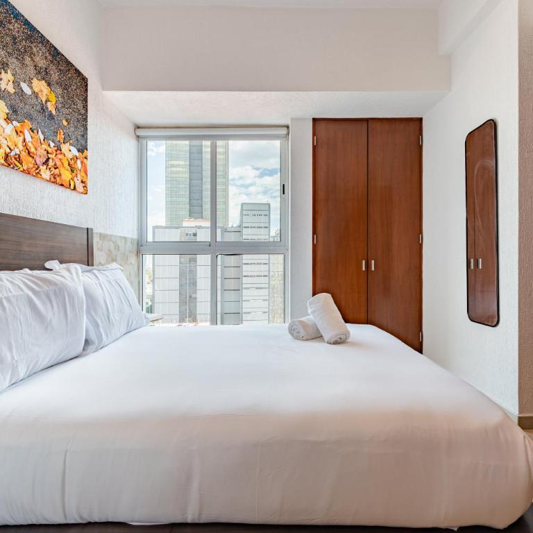 Anahuac Apartments by VH - Apartment with Balcony - 22