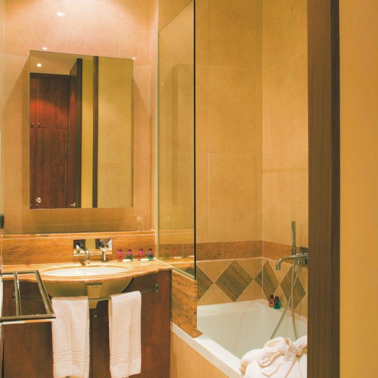 Hôtel d'Etigny - Chambre Double ou Lits Jumeaux Premium - 2