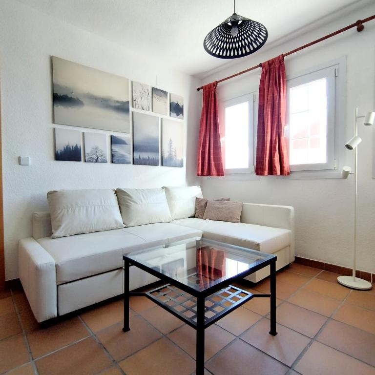 Apartamentos Arttyfal con parking y WiFi by SURYNIEVE - Apartamento de 2 dormitorios con aparcamiento - 1