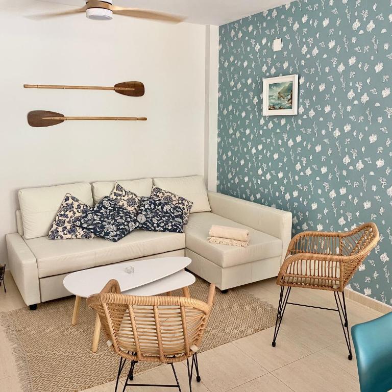 1ªLínea-50m de playa-Reformado-BBQ privada-Vistas al mar-3 terrazas - Apartamento con terraza - 8