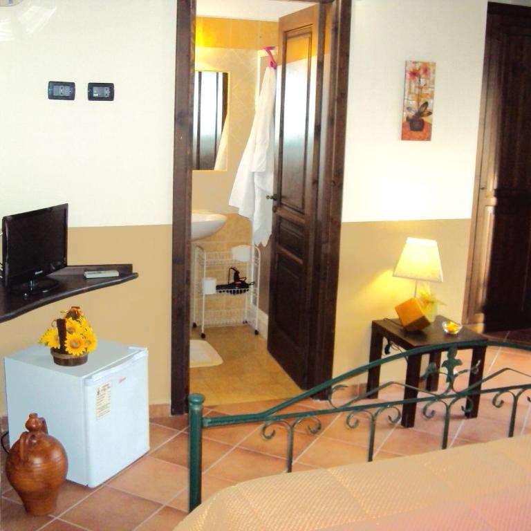 Agriturismo Il Pozzo Antico - Camera Matrimoniale/Doppia con Letti Singoli - 1