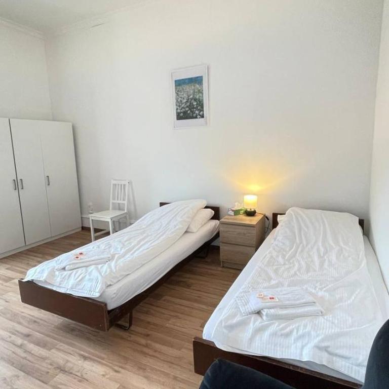 Villa Zentrum Haus Davos - Doppelzimmer mit Gemeinschaftsbad - 9