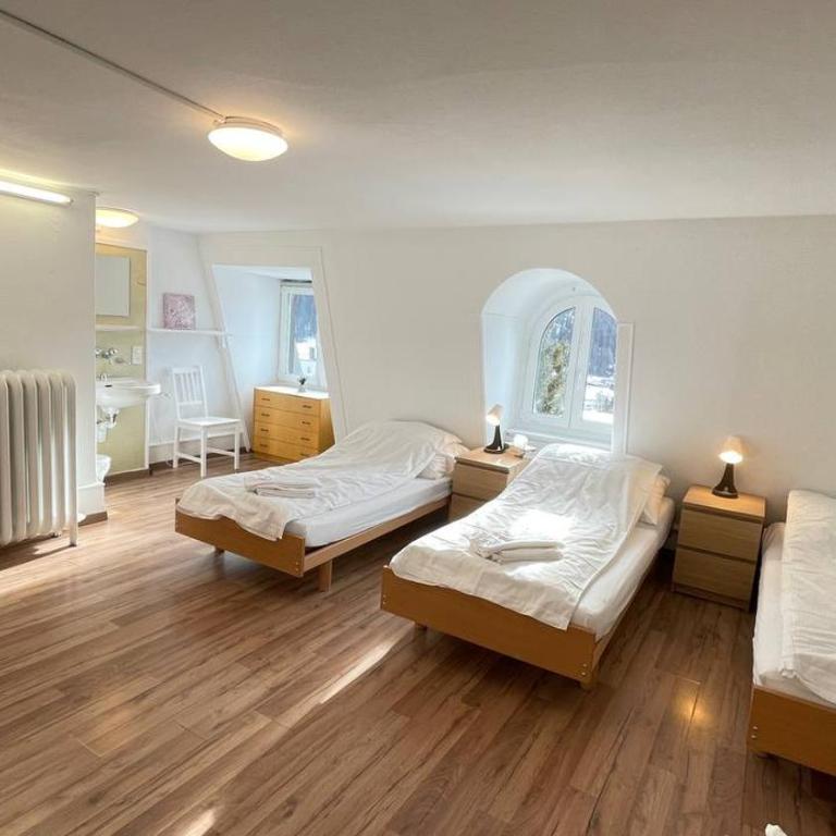 Villa Zentrum Haus Davos - Familienzimmer - 14
