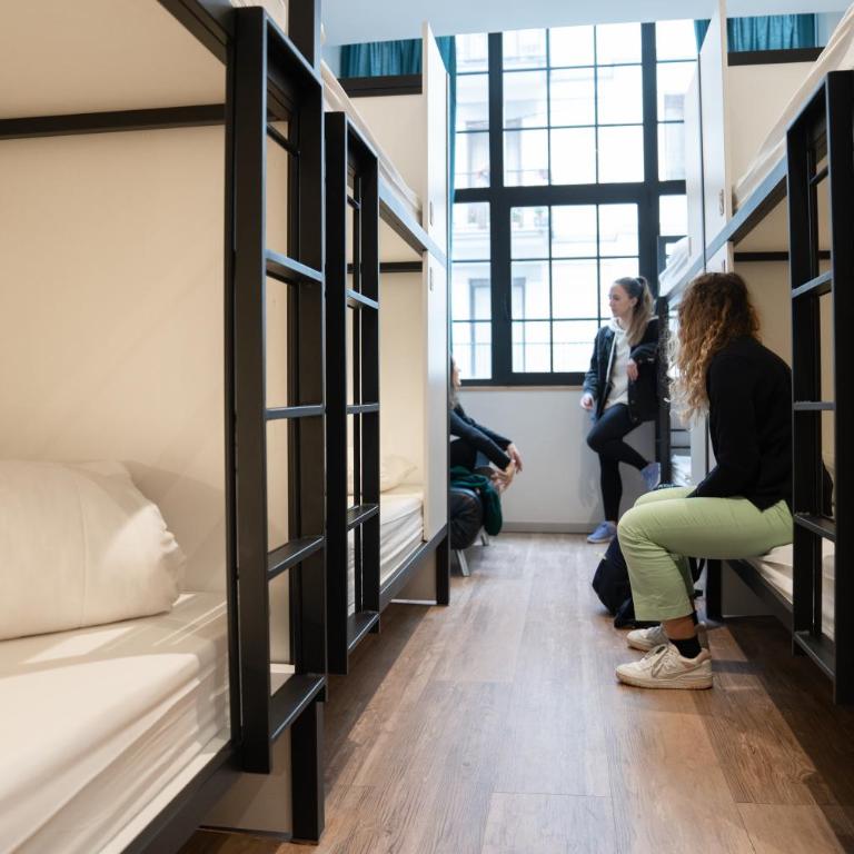 Koba Hostel - Cama en habitación compartida femenina de 8 camas - 4