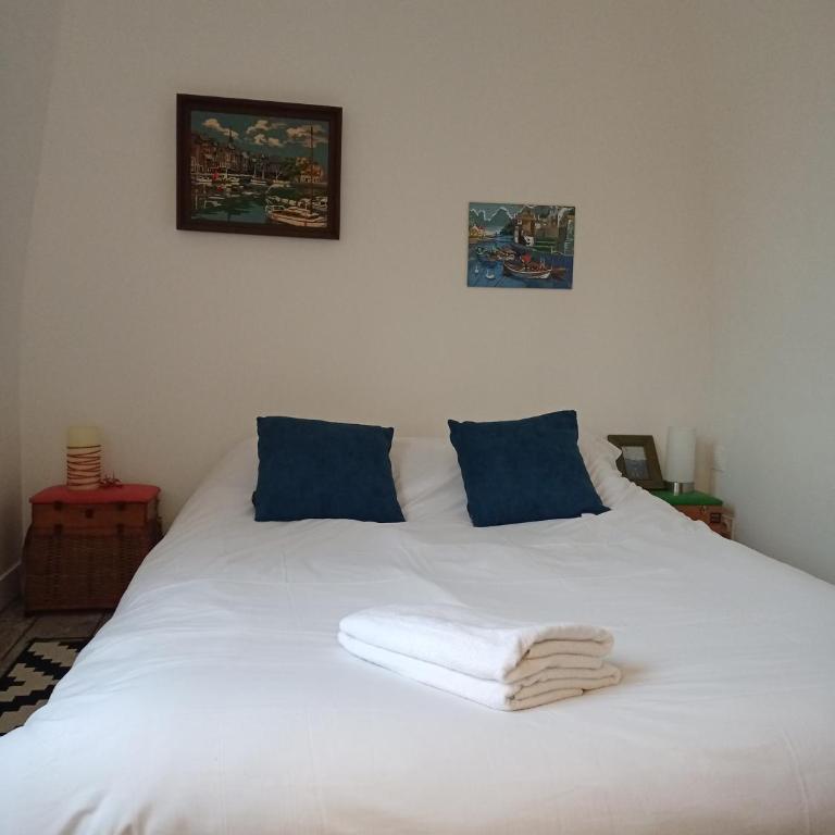 La plus petite maison de pêcheur de Trouville, à 100m de la gare - Vacation Home - 2