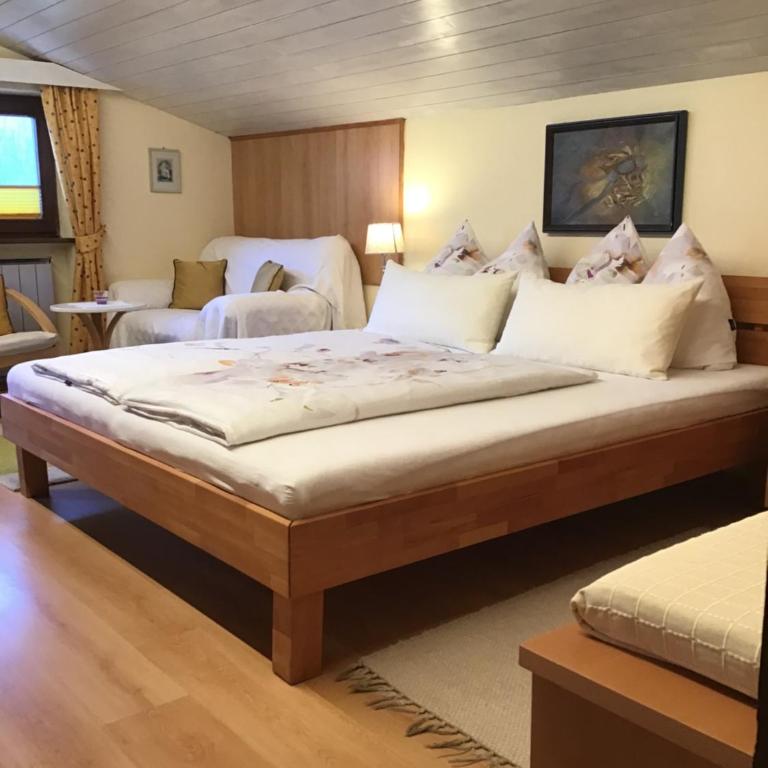 Alpbach Apartments - Sunflower - Two-Bedroom Apartment - 4