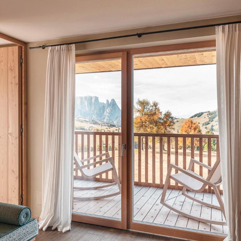 ICARO Hotel - Suite con Balcone e Vista Montagne - 3
