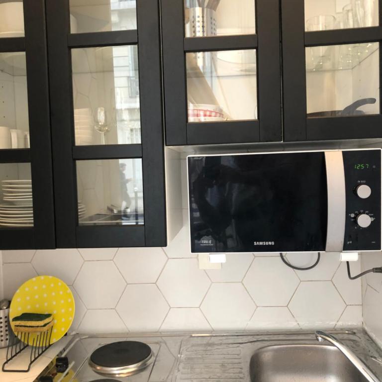 Cosy 2 room 50m2 Parisian classic flat - Passy, 16th arrondissement, near Eiffel Tower - Appartement - Rez-de-Chaussée - 37