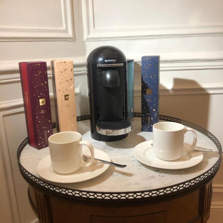 Cosy 2 room 50m2 Parisian classic flat - Passy, 16th arrondissement, near Eiffel Tower - Appartement - Rez-de-Chaussée - 11