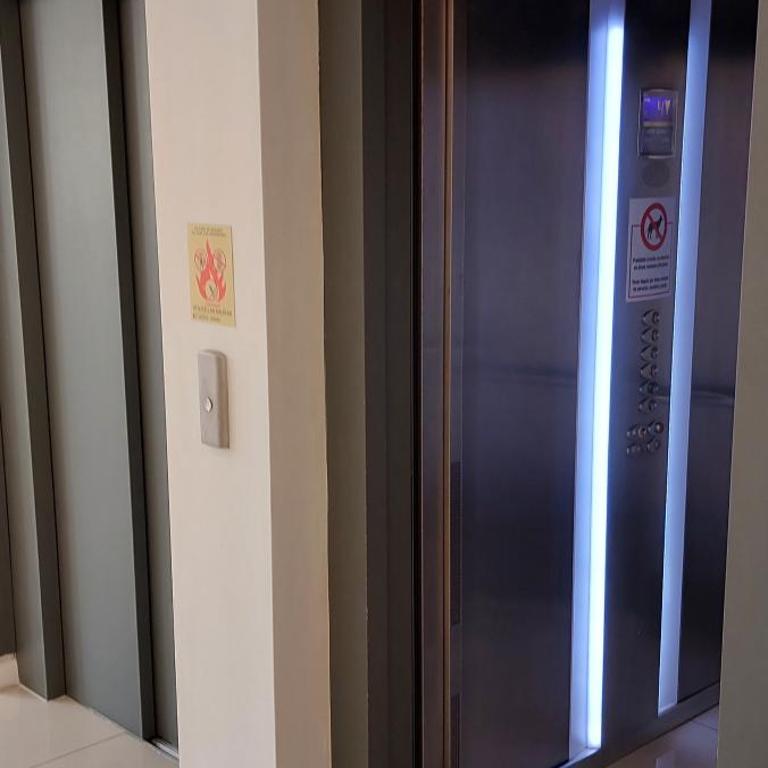 ESPECTACULAR PENTHOUSE CON TERRAZA PARRILLERO Y JACUZZI PROPIO, PREMIADO POR AWARD TERCER AÑO CONSECUTIVO -Edificio Jardins Del Est San Rafael- - One-Bedroom Apartment - 31