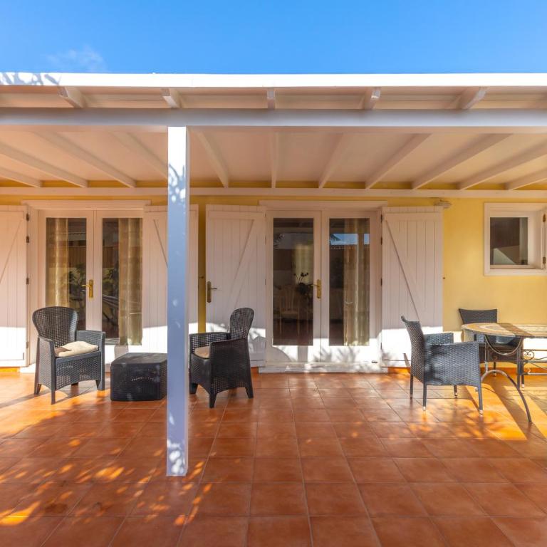 Private villa with heated pool & terrace see view - Three-Bedroom Villa - 24