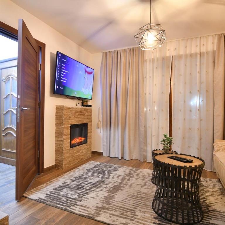 Brvnara Mont - One-Bedroom House - 10