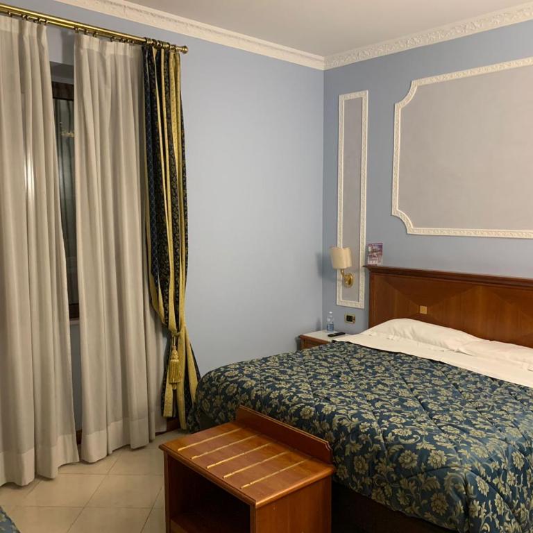 Consoli Romani Vatican Rooms - Superior Dreibettzimmer - 1