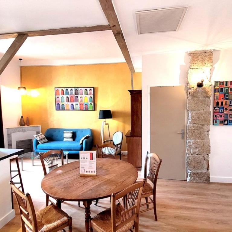 ZePerfectPlace - Vieux Nice Garibaldi 3 chambres - Three-Bedroom Apartment- no lift-3rd floor - 3