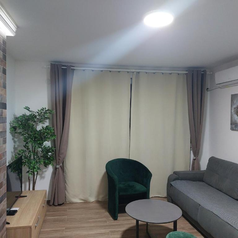 Sofija Lux - One-Bedroom Apartment - 9