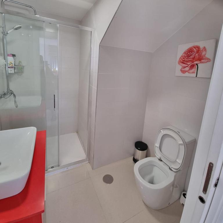 Marinamed Residential - Three-Bedroom House - 10