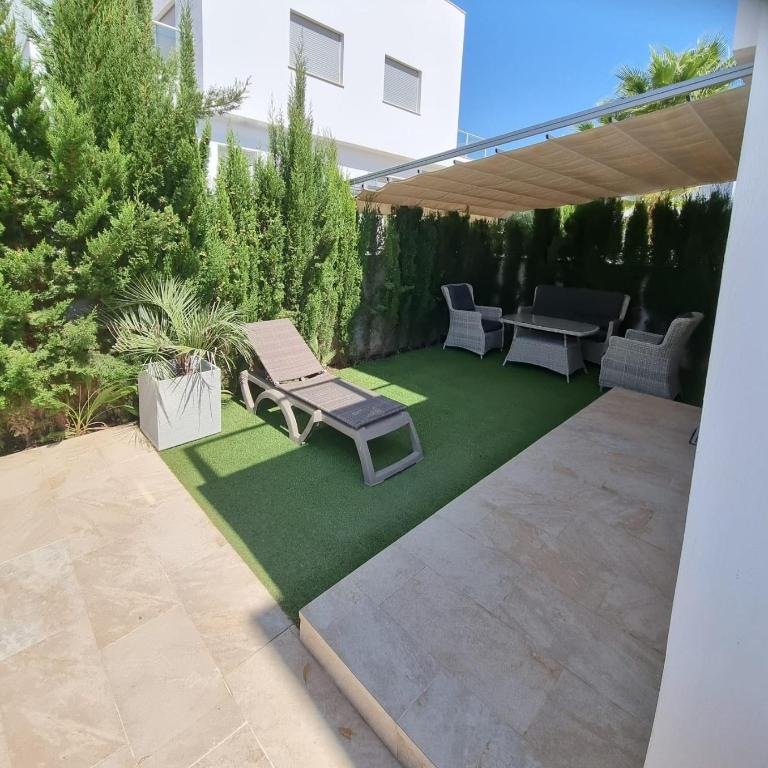 Marinamed Residential - Three-Bedroom House - 4