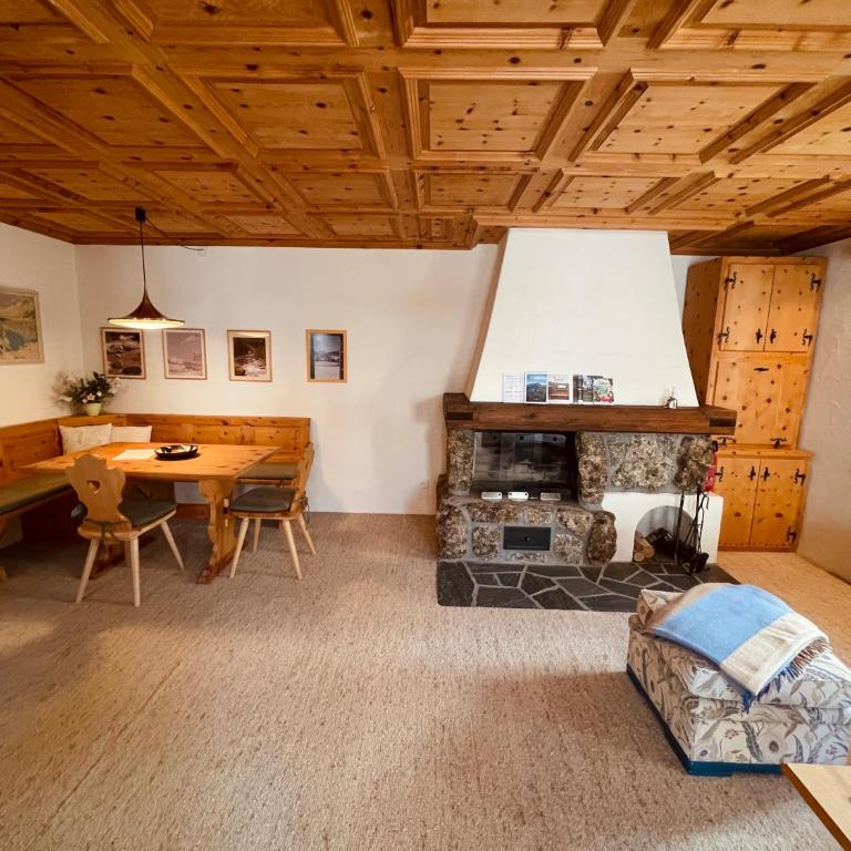 Chesa Coronella - Apartment mit 1 Schlafzimmer - 8