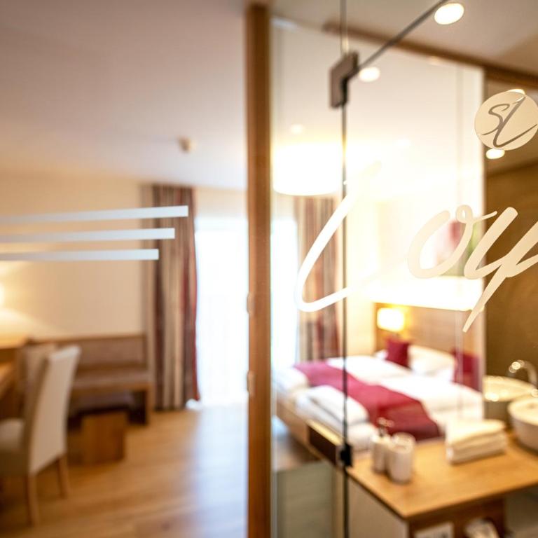 Hotel Loy - Double Room with Balcony and Mountain View - 7
