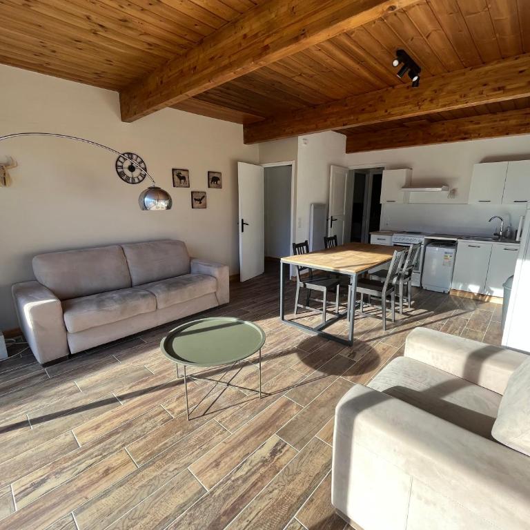 Barcelonnette location avec jardin - One-Bedroom Apartment - 1