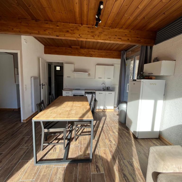 Barcelonnette location avec jardin - One-Bedroom Apartment - 33