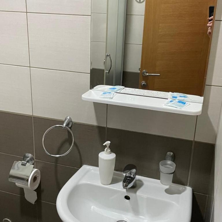 Garni Hotel Lion - Jednokrevetna Soba - 5