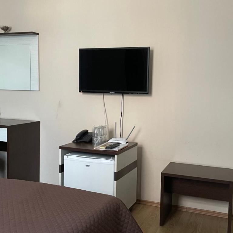 Garni Hotel Lion - Dvokrevetna Soba sa Zasebnim Krevetima - 7