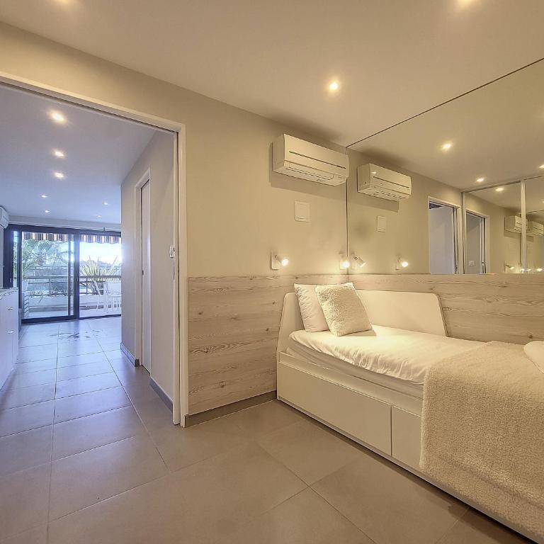 Nestor&Jeeves - GRAND SUD TERRASSE - Pool - Free parking - Studio with Terrace and Swimming Pool View - 15