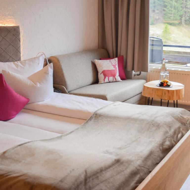 Hotel Bad Rain mit Oberstaufen PlusGolf - Standard Doppelzimmer mit Balkon - 1