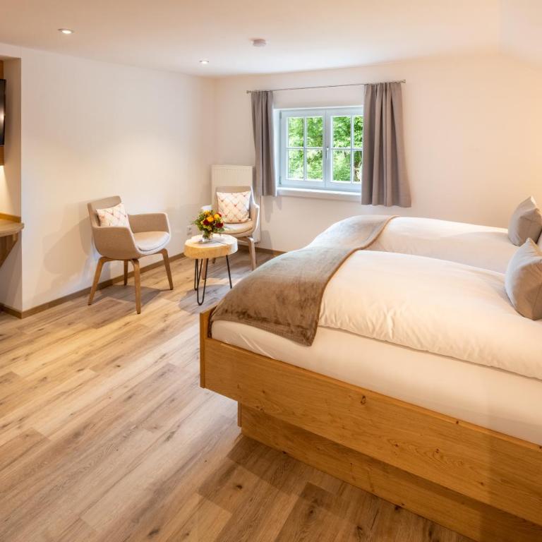 Hotel Bad Rain mit Oberstaufen PlusGolf - Doppelzimmer mit Bergblick - 6
