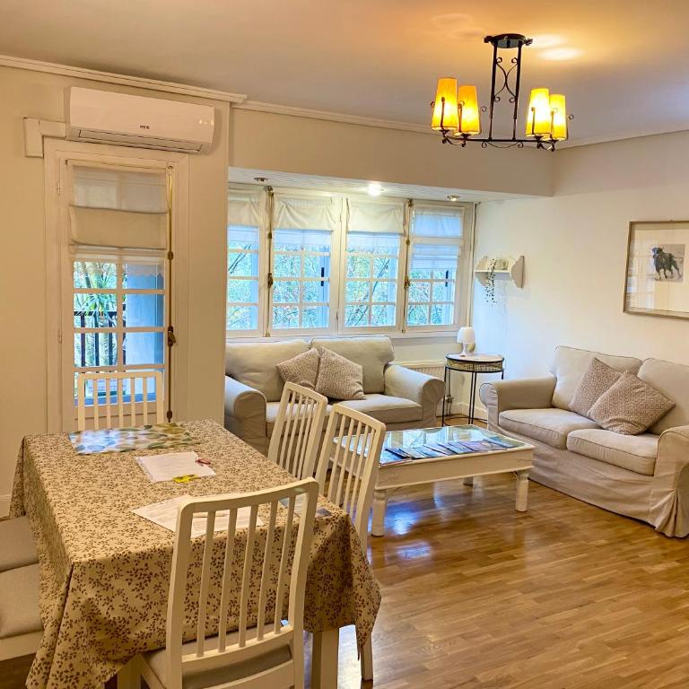 BeraBera,Parking free,2WC,Terraza,Aire acond,Auto Checkin - Apartamento de 2 dormitorios - 1