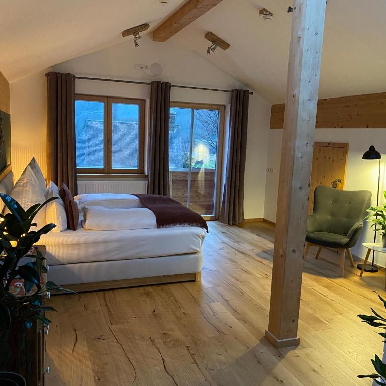 Grüner Hut - DEIN BERGHOTEL - Deluxe Doppelzimmer mit Balkon - 1