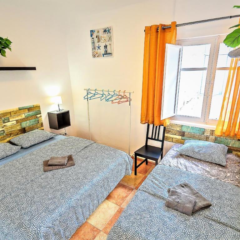 Plaza Polvorista 4-Bedroom Apartment w Balcony - Apartamento con balcón - 2