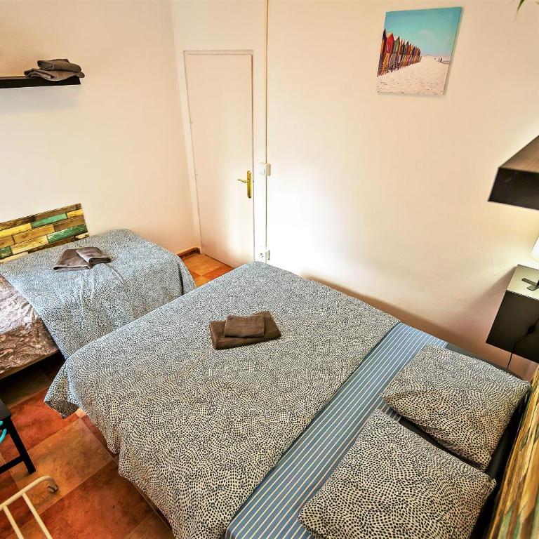 Plaza Polvorista 4-Bedroom Apartment w Balcony - Apartamento con balcón - 5