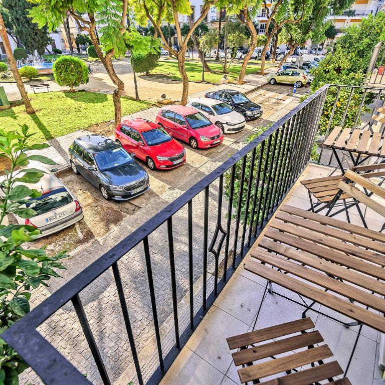 Plaza Polvorista 4-Bedroom Apartment w Balcony - Apartamento con balcón - 14